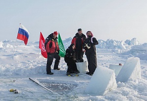 Our Ice Divers at the Nothern Pole!!!